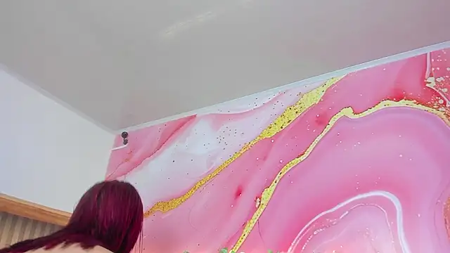 Daisy  rose online show from 4, 3, 2026