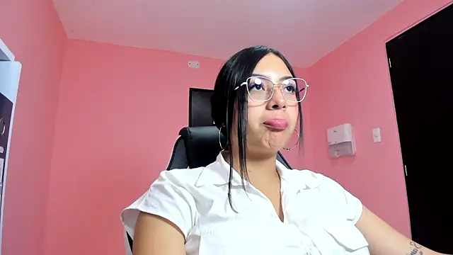 AlanaPetterson online show from 16, 12, 2024