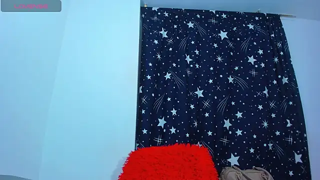 Perla Hotcortes online show from 27, 2, 2025