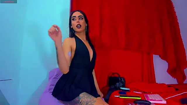 Perla Hotcortes online show from 13, 2, 2025