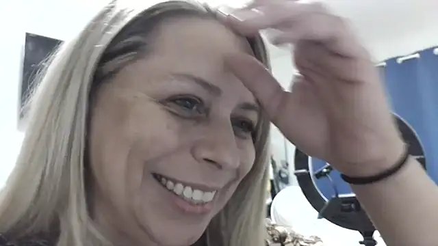 Hotslut187 online show from 19, 2, 2026