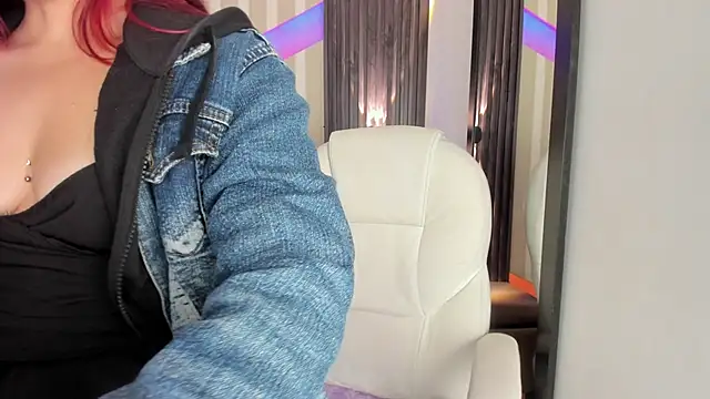 emily layton online show from 12, 11, 2025