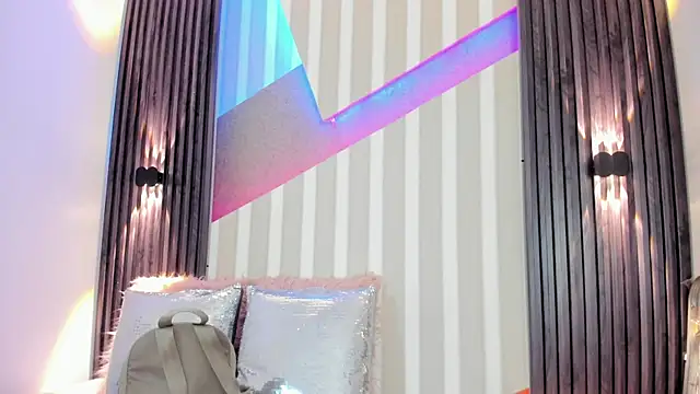 emily layton online show from 7, 10, 2025