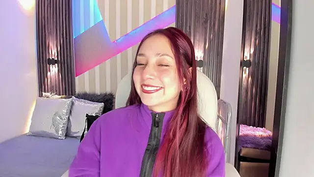 emily layton online show from 24, 11, 2025