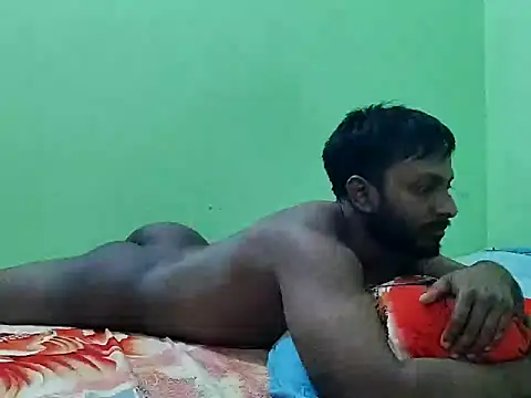 Snapshot of HunkyAriyan chatting on 11, 9, 2025 HunkyAriyan online show from 11, 9, 2025