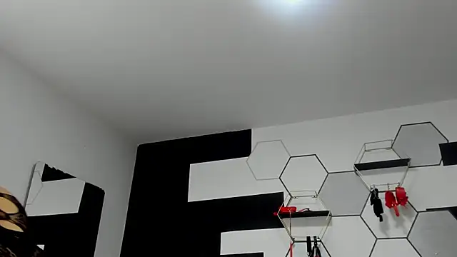 alondrabigtits online show from 18, 2, 2025