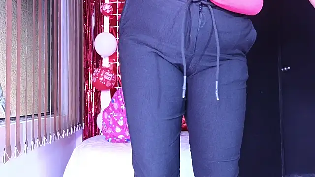 alondrabigtits online show from 12, 2, 2026