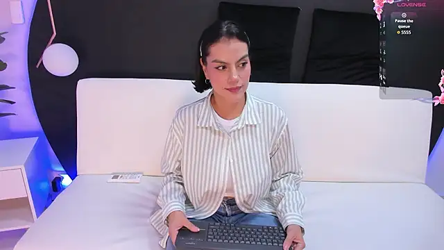 Ada Monroe10 online show from 13, 3, 2026