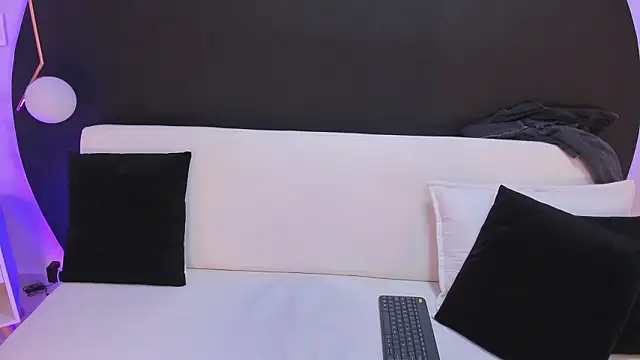 Ada Monroe10 online show from 19, 3, 2026