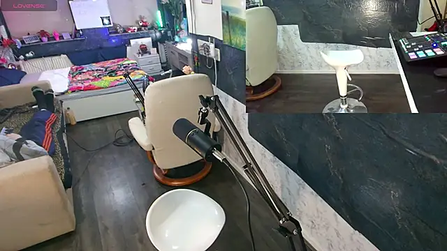 Snapshot of Doggyray44 chatting on 20, 12, 2024 Doggyray44 online show from 20, 12, 2024