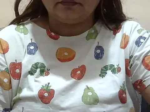 Snapshot of bhabhi_jaan11 chatting on 14, 10, 2025 bhabhi jaan11 online show from 14, 10, 2025