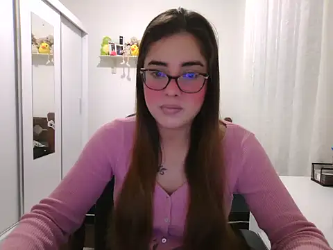 Snapshot of maliamiller chatting on 30, 6, 2026 maliamiller online show from 30, 6, 2026