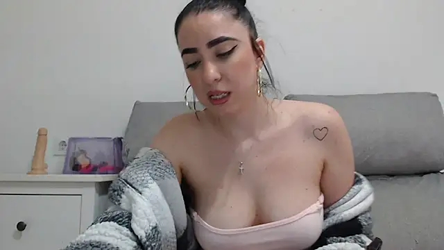 leilacam25 online show from 13, 11, 2025