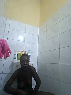 Snapshot of Juicylittle_slute chatting on 16, 12, 2025 Juicylittle slute online show from 16, 12, 2025