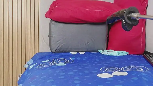 celeste jhons online show from 11, 4, 2026