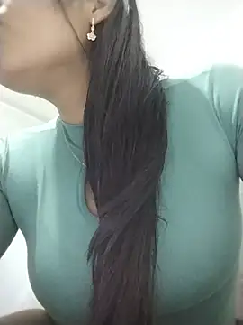 Snapshot of Aisha_09 chatting on 5, 6, 2026 Aisha 09 online show from 5, 6, 2026