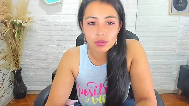 Aisha 09 online show from 22, 2, 2025