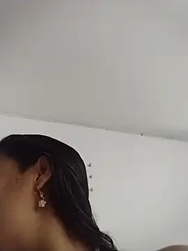 Aisha 09 online show from 26, 6, 2026