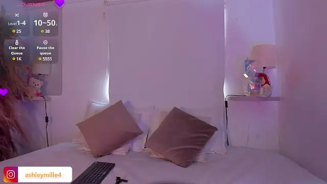  ashleymiller online show from 12, 3, 2025