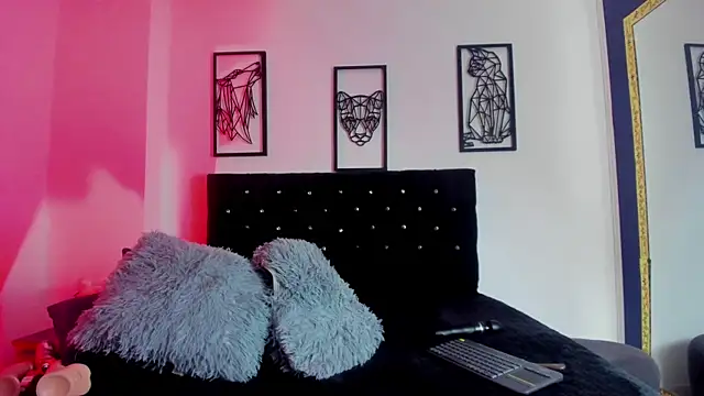 FelinaJohnson online show from 8, 5, 2026