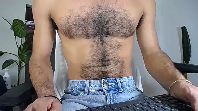 Snapshot of diamond_black00 chatting on 13, 11, 2025 diamond black00 online show from 13, 11, 2025