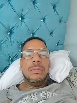 Snapshot of latinmartin73 chatting on 21, 6, 2026 latinmartin73 online show from 21, 6, 2026