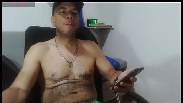 latinmartin73 online show from 18, 4, 2026