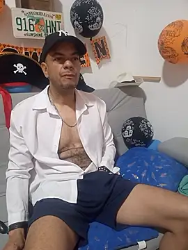 latinmartin73 online show from 1, 11, 2025