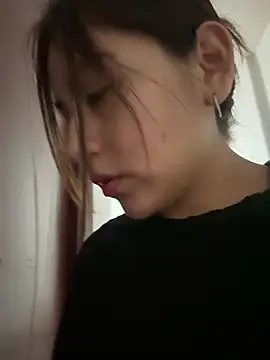 kittyfresita online show from 27, 2, 2025