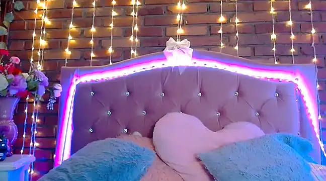 dulcevegga online show from 25, 2, 2025