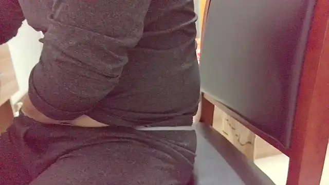 huzi518 online show from 4, 11, 2025