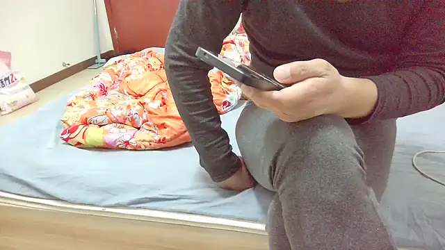 huzi518 online show from 17, 12, 2025