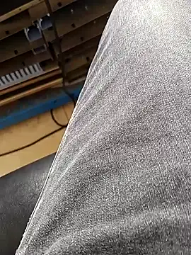 huzi518 online show from 8, 4, 2026