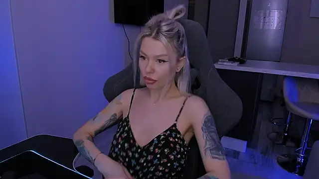 Sasha Mason online show from 7, 2, 2025