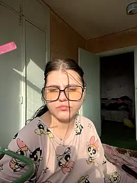 NanaDaizy online show from 25, 11, 2025