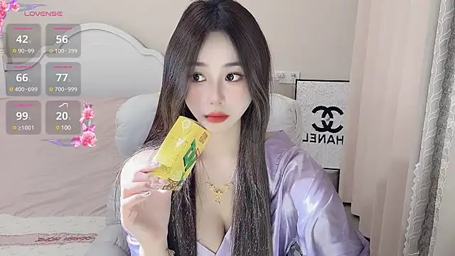 Caitlyn   online show from 27, 2, 2025