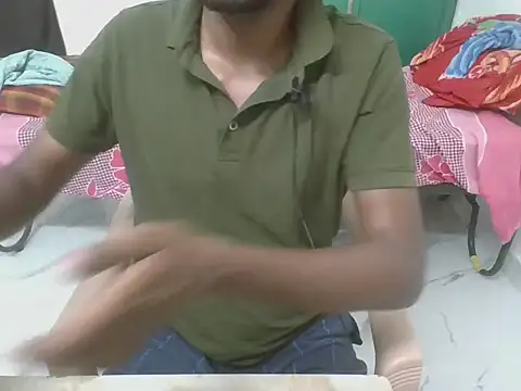 Snapshot of hot_dark_chocolate08 chatting on 16, 10, 2025 hot dark chocolate08 online show from 16, 10, 2025