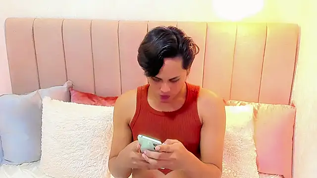 Aistrid gate online show from 5, 11, 2025