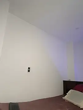 Kiitygirl online show from 10, 4, 2026