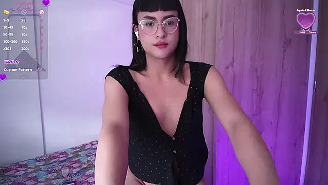 Snapshot of Kiitygirl chatting on 10, 2, 2025 Kiitygirl online show from 10, 2, 2025