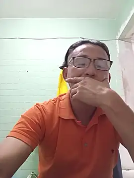 Andresguz35 online show from 22, 12, 2025