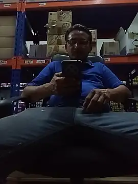 Andresguz35 online show from 30, 10, 2025