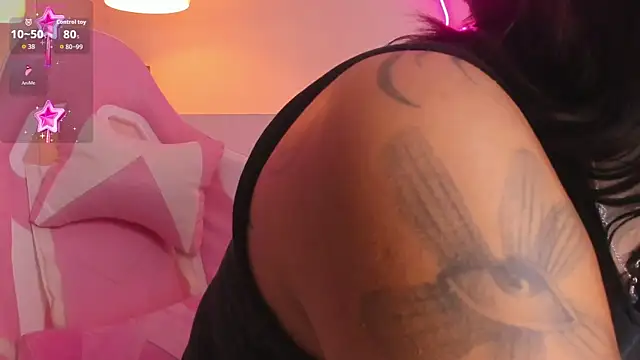 Snapshot of soy_jess03 chatting on 24, 10, 2025 soy jess03 online show from 24, 10, 2025