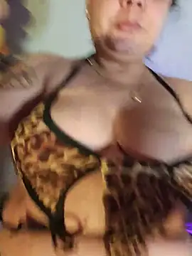 Snapshot of zandra_milf_ chatting on 25, 5, 2026 zandra milf online show from 25, 5, 2026