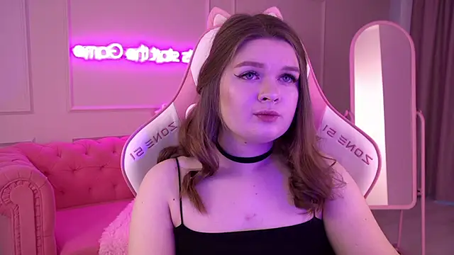 CrystalLyons online show from 25, 2, 2025