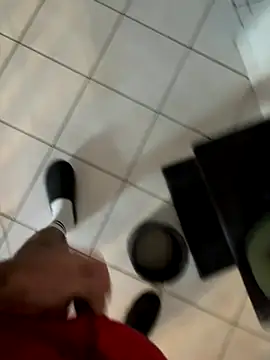 Snapshot of mj23641 chatting on 13, 11, 2025 mj23641 online show from 13, 11, 2025