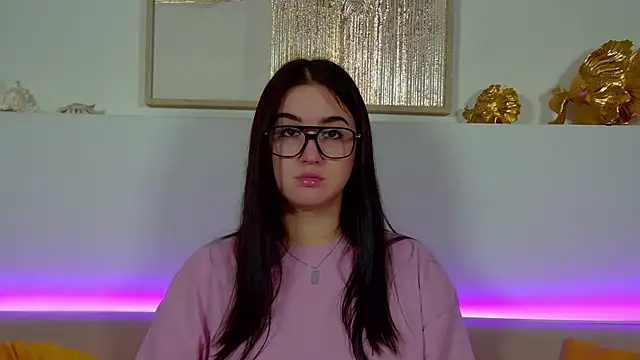 ChristinaMilton online show from 7, 11, 2025