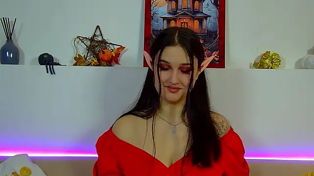 ChristinaMilton online show from 31, 10, 2025