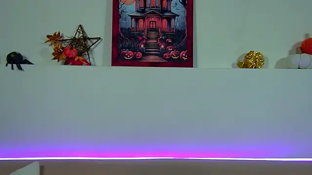 ChristinaMilton online show from 27, 10, 2025