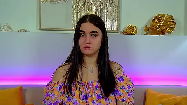 ChristinaMilton online show from 13, 11, 2025